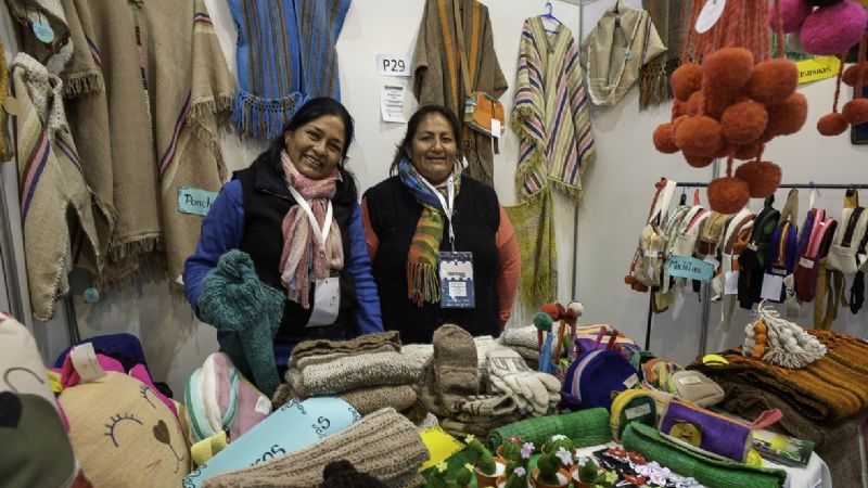 Poncho 2022: oportunidad única para conocer el trabajo de las tejedoras catamarqueñas