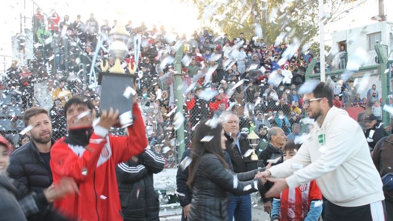 Villa Cubas ganó el "Petit" y accedió al Torneo Regional