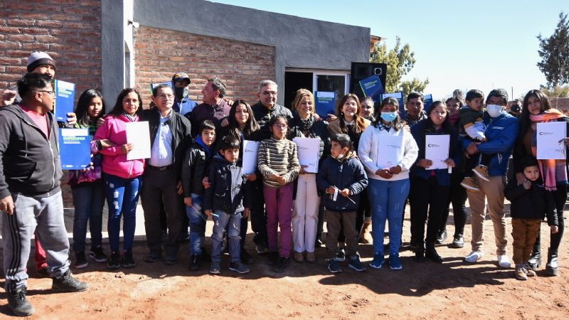 Raúl inauguró más obras y destacó el crecimiento de Fiambalá
