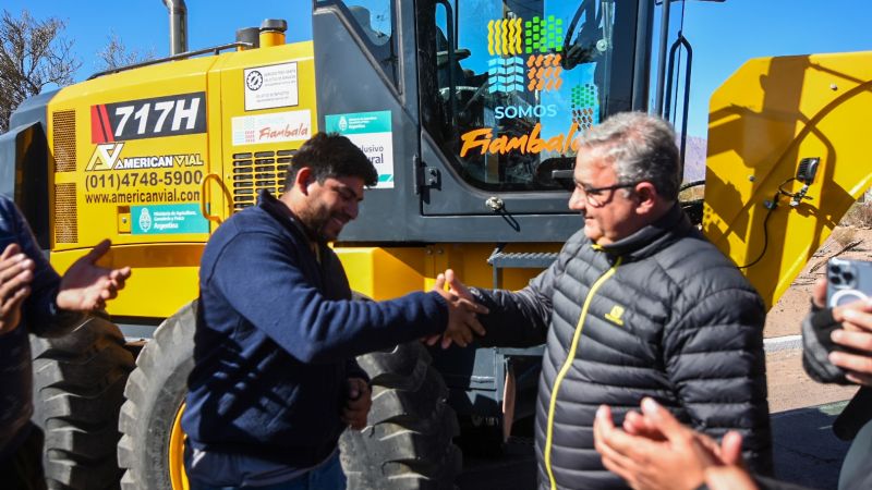 Raúl inauguró más obras y destacó el crecimiento de Fiambalá