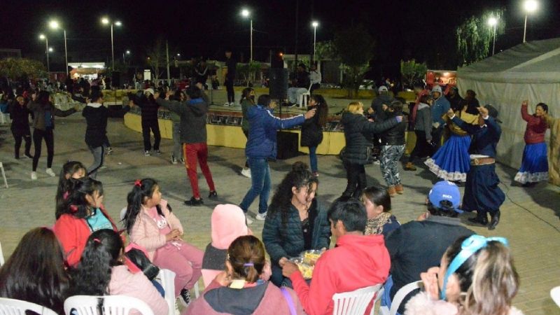 Niños santamarianos disfrutan el invierno con juegos y espectáculos