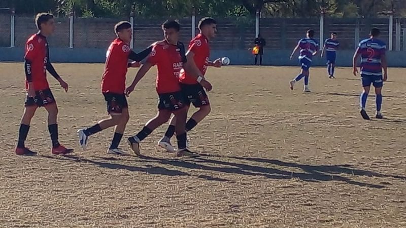 Alivio para Defensores y más ventaja para “La Villa”