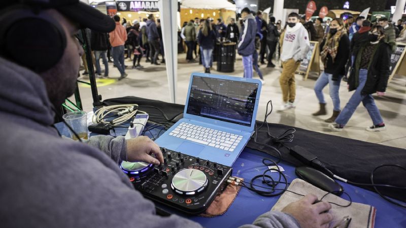 Patio cervecero del Poncho: variedad de cervezas artesanales en un mismo lugar