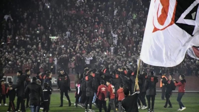 Banderazo de Newell's en la previa del clásico con Central