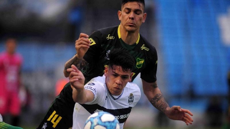 Ante Defensa, Gimnasia intentará quedar líder de la Liga