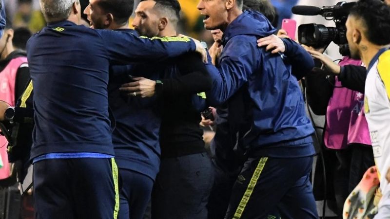 Tevez pasó una prueba de fuego: Central le ganó a Newell's