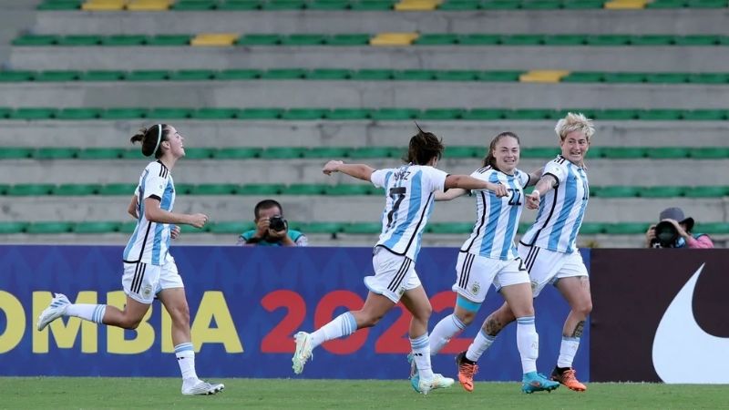 Argentina a “semis” de la Copa América femenina