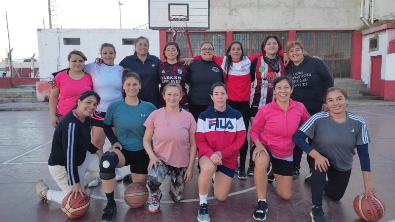 Partido reencuentro de exjugadoras del básquet femenino