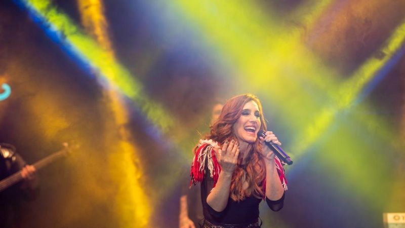 Soledad entregó su inconfundible voz a la Fiesta del Poncho
