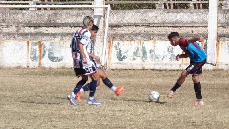 El “Defe”, que resiste, postergó el “1” de Coronel Daza