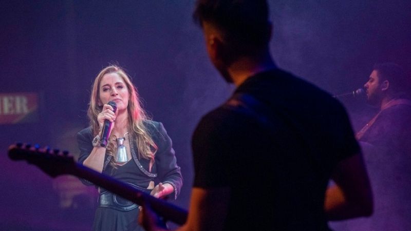 Exquisito show de Luciano Pereyra en la penúltima noche del Poncho