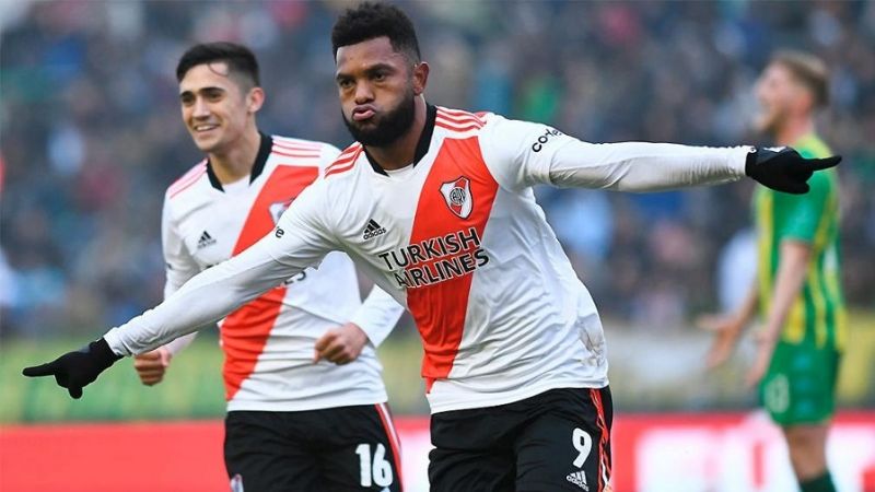 Con una ráfaga del estelar Borja, River goleó a Aldosivi