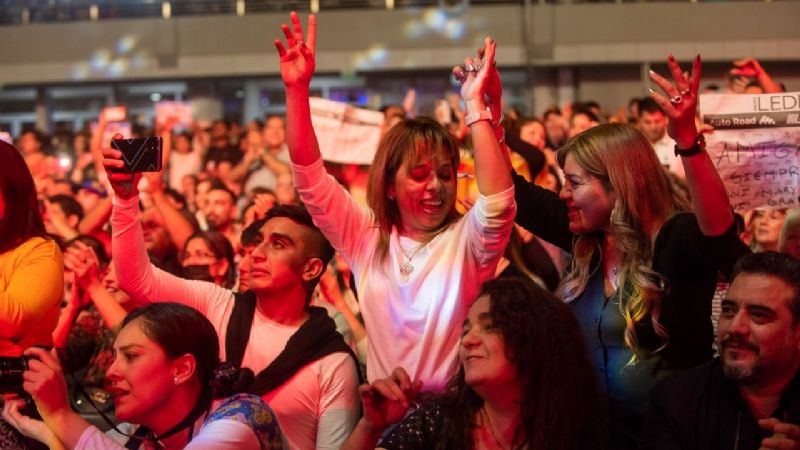 Se cerró una histórica Fiesta del Poncho con Los Palmeras