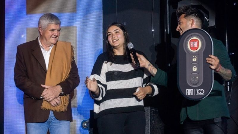 El auto del Poncho fue para una joven catamarqueña