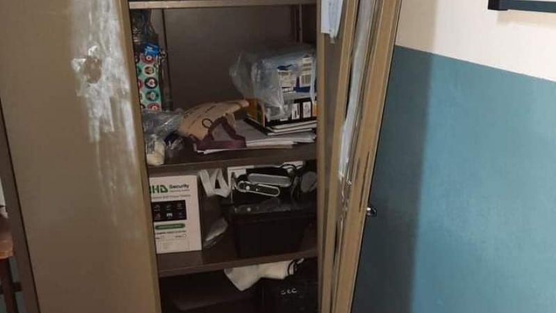 Saquearon una escuela y se llevaron las computadoras
