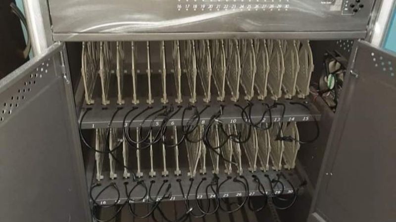 Saquearon una escuela y se llevaron las computadoras