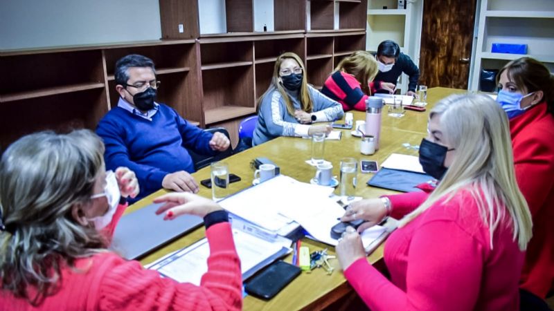 Diputados recibirán a trabajadores de los hospitales