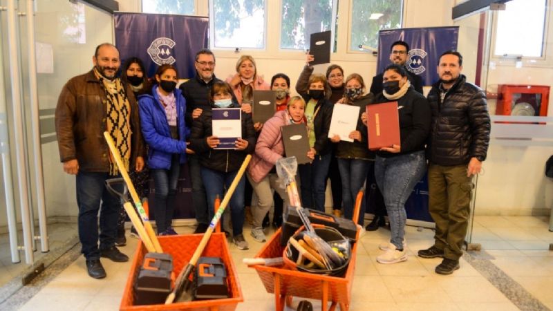 Se entregaron matrículas habilitantes a nuevas Cooperativas