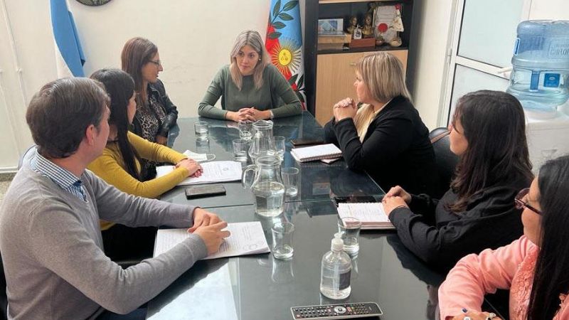 Mesa de trabajo para avanzar con el protocolo obligatorio del trato digno