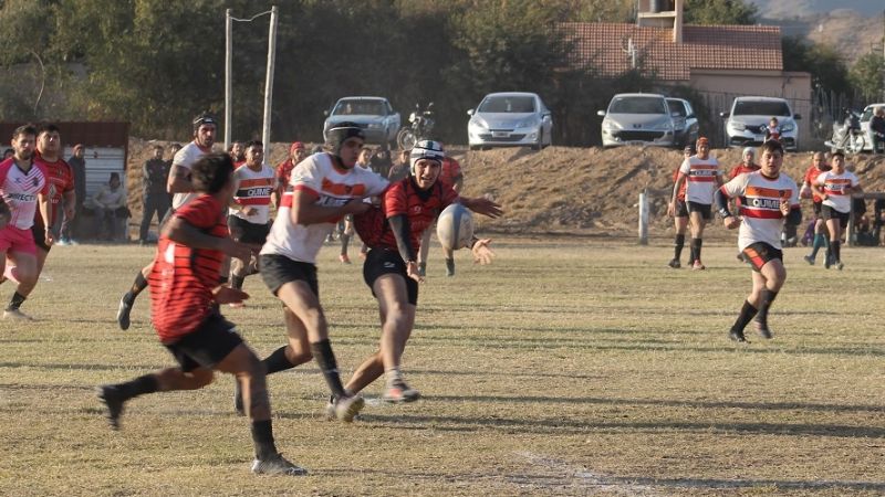 Los Hurones a las “semis” del Súper 8 A Región Centro