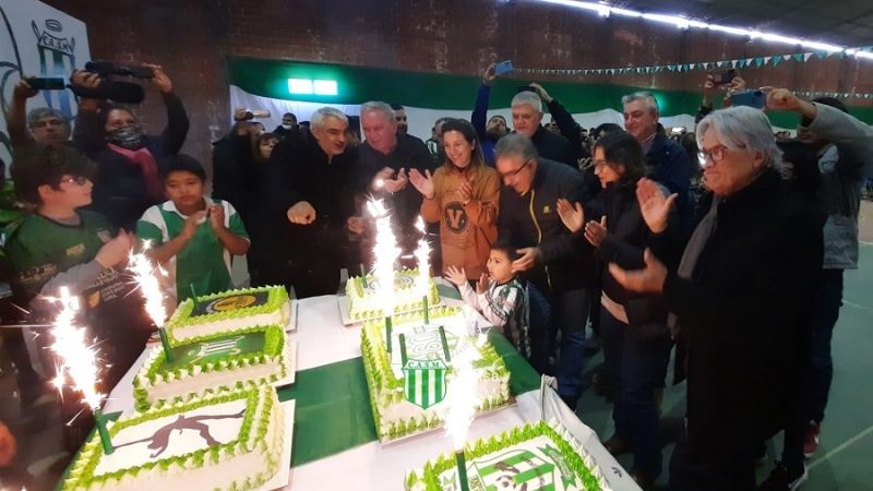 Celebración con reconocimiento para San Martín del Bañado