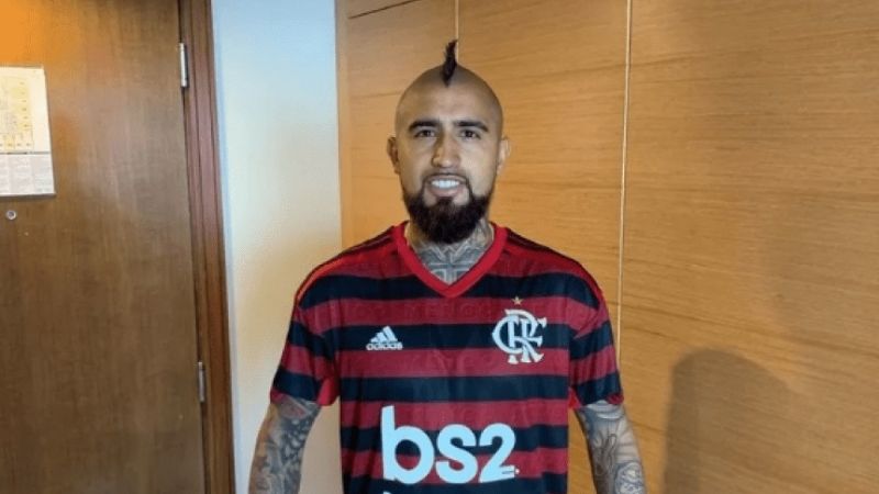 Arturo Vidal firmó un precontrato con Flamengo