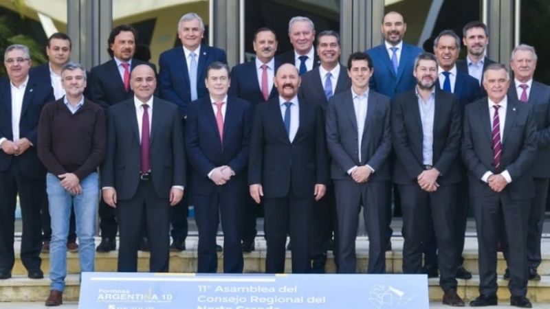 Los gobernadores del Norte Grande respaldaron a Batakis