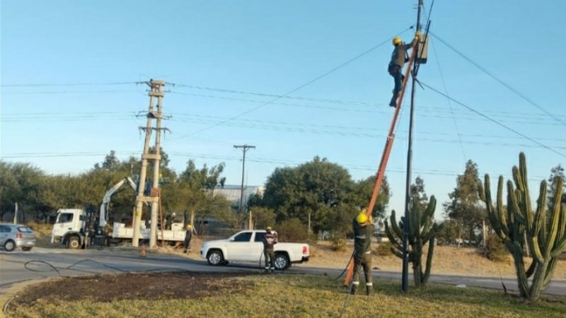 600 metros de línea de alta tensión para la Fiesta del Poncho