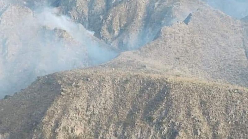 Intenso trabajo para contener el fuego en Belén