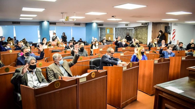 Sanción definitiva para instituir la bandera de Paclín