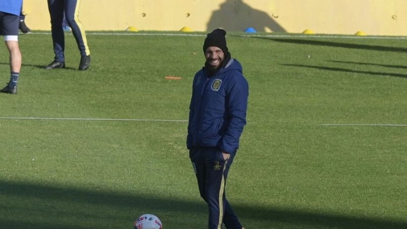 El Central de Tevez intentará su primera victoria