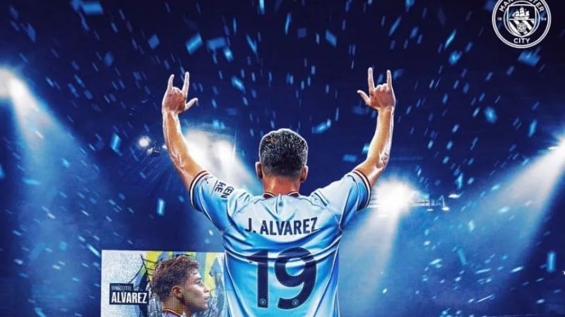 Julián Álvarez recibido como una "estrella” en el City