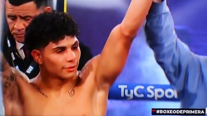 “Sansón” Rosa retuvo el título latino superligero CMB