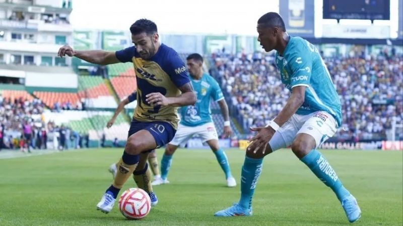 Salvio debutó con gol en los Pumas de México