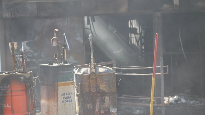 Voraz incendio destruyó un lubricentro en Valle Viejo