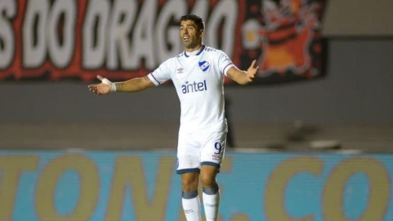 Duro golpe; Nacional y Luis Suárez sin Sudamericana