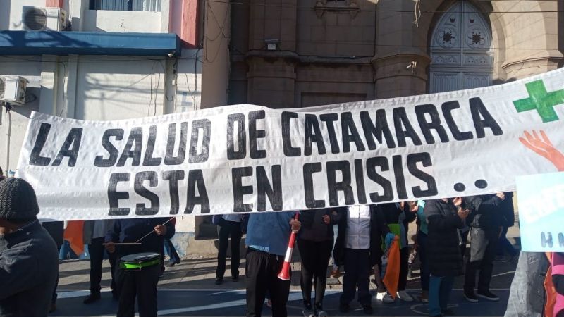 Masiva movilización de trabajadores de la salud en Valle Viejo y Capital