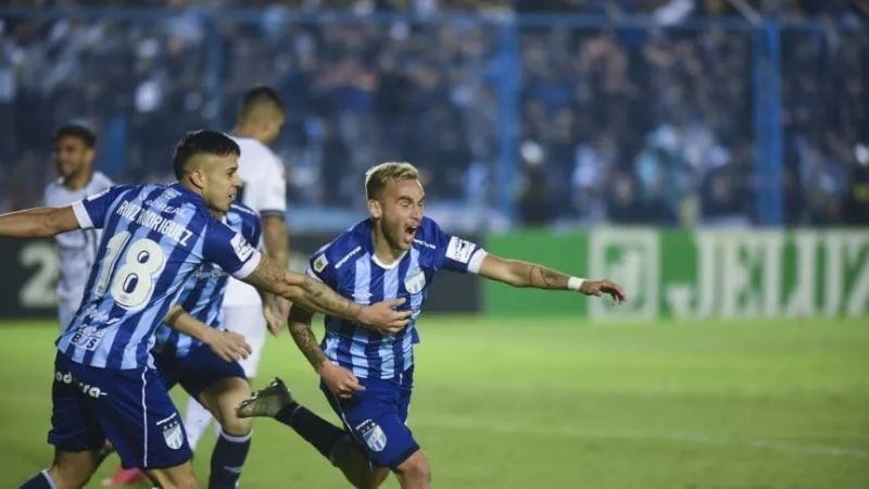 Atlético Tucumán venció al “Ferro” y se mantiene líder