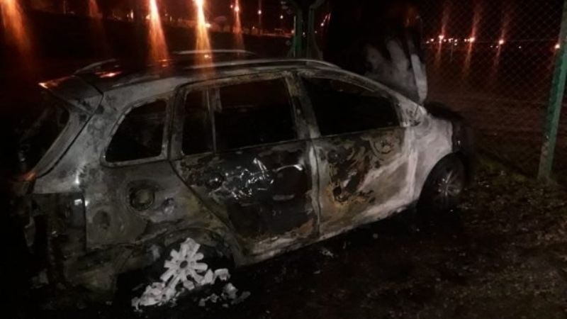 Barbarie, queman autos de los jugadores de Aldosivi