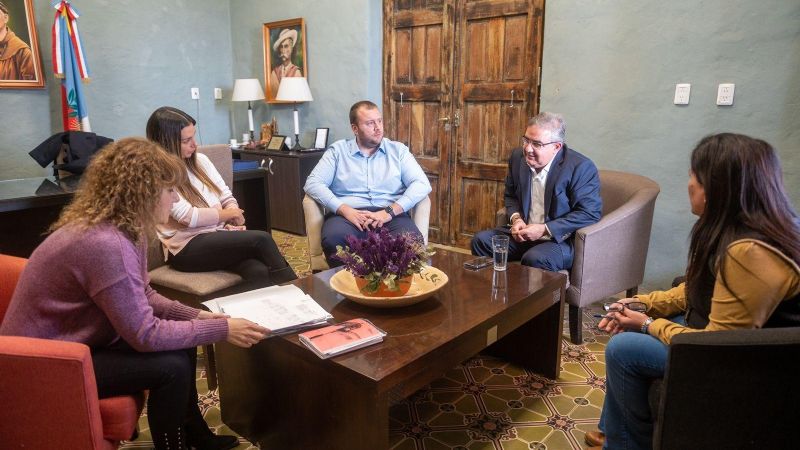 El Gobierno sigue apostando al diálogo con los trabajadores de la salud