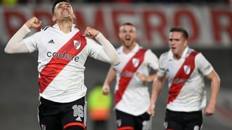 Show Monumental: 4-1 de River a Newell's