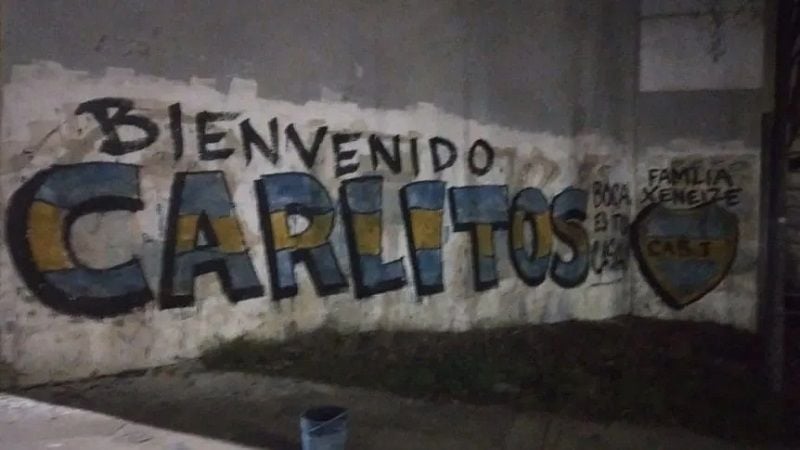 Pintadas para recibir a Tevez como DT de Central