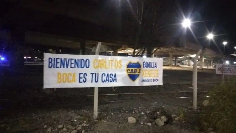 Pintadas para recibir a Tevez como DT de Central