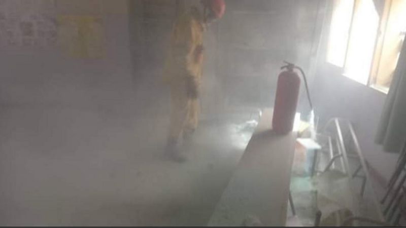 Se incendió una escuela y debieron evacuar al alumnado