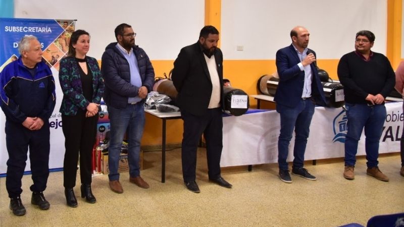 Aporte a los gimnasios de boxeo de Valle Viejo