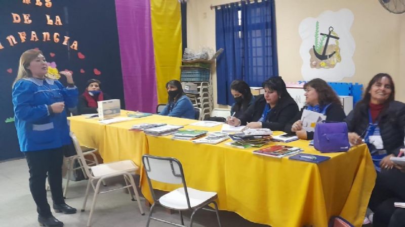 Fortalecimiento Institucional en Alfabetización Inicial y Matemáticas para nivel inicial