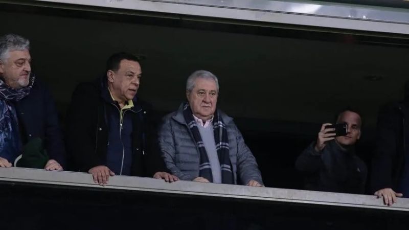 "Traé un técnico" pidieron los hinchas a Ameal, entre insultos