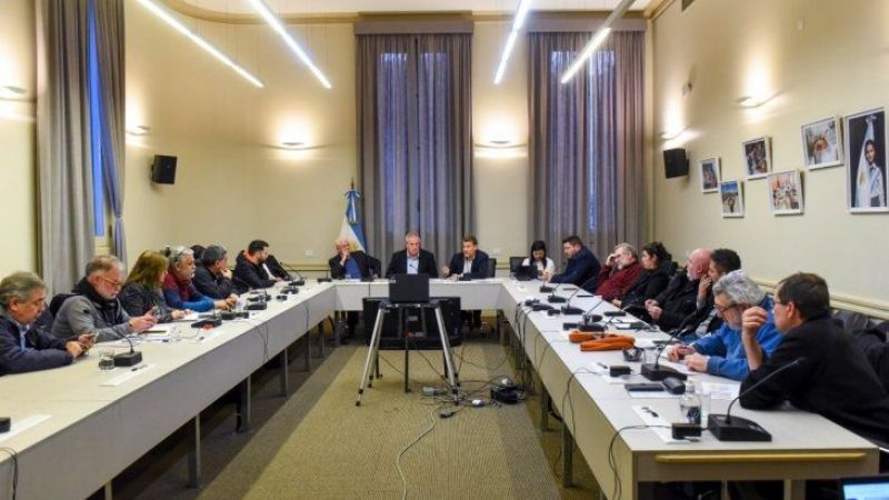 Docentes universitarios cerraron un aumento salarial del 21 %