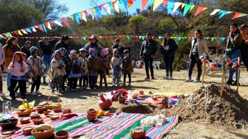 El ancestral rito de La Pachamama se celebró en El Shincal