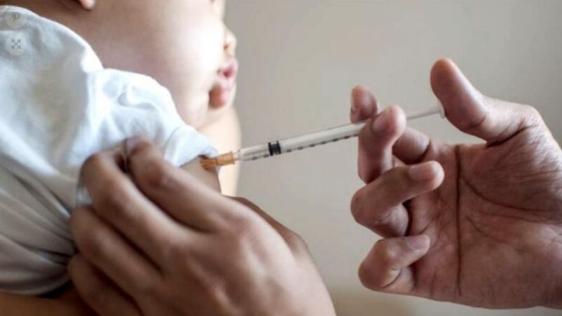 Preparan operativos para la vacunación anticovid en niños desde los 6 meses